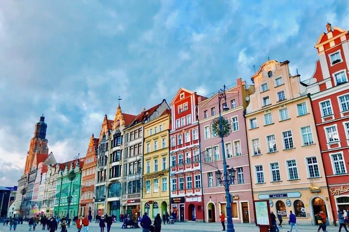 Private Transfer from Wroclaw (WRO) Airport to Wroclaw city centre