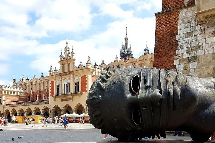 Private 3-hours Walking Tour of Krakow with official tour guide