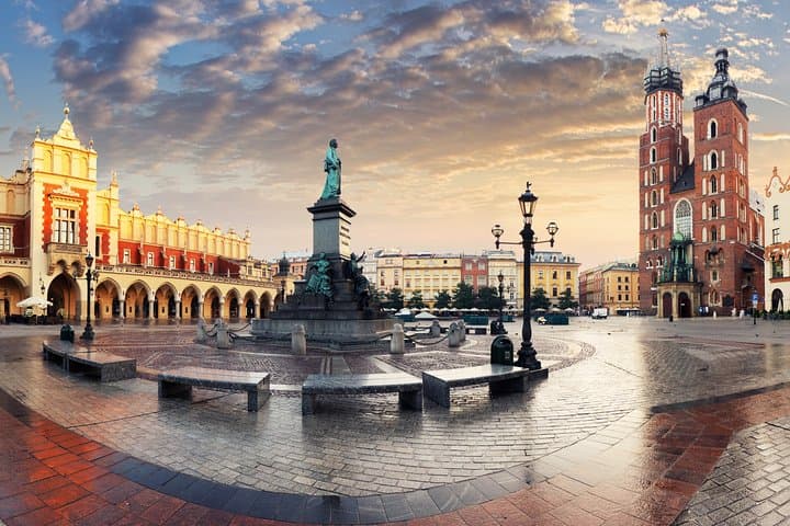 Krakow in a Day: City Tour by Electric Car