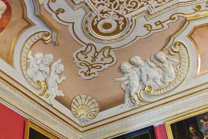 Wilanów Royal Palace + Polish Vodka Museum: SMALL GROUP /inc. Pick-up/