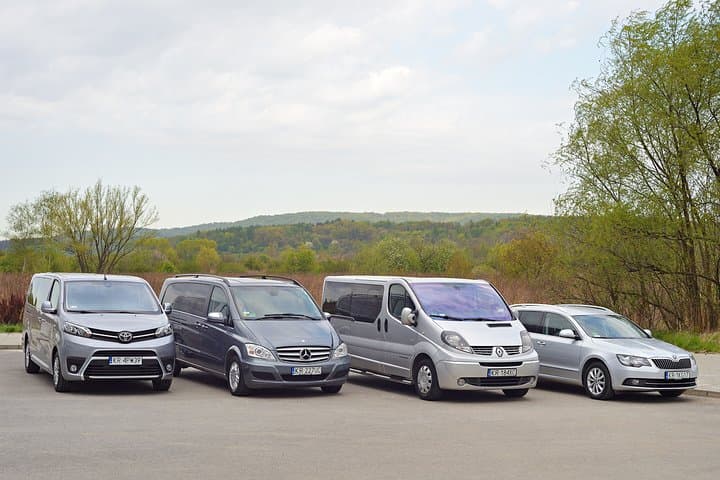 Private Door-To-Door Transfer from Krakow to Budapest