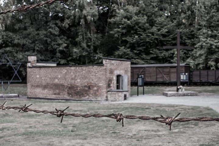 Gas chamber