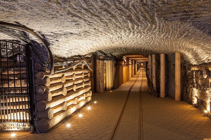 Guided Tour of the Wieliczka Salt Mine and Transfer from Krakow