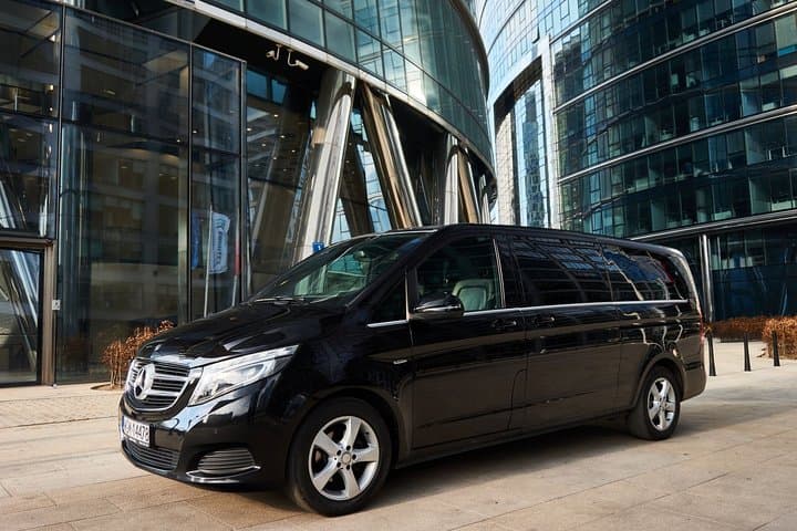 Luxury transport from/to Warsaw - Berlin / Tegel / Schönefeld by private van