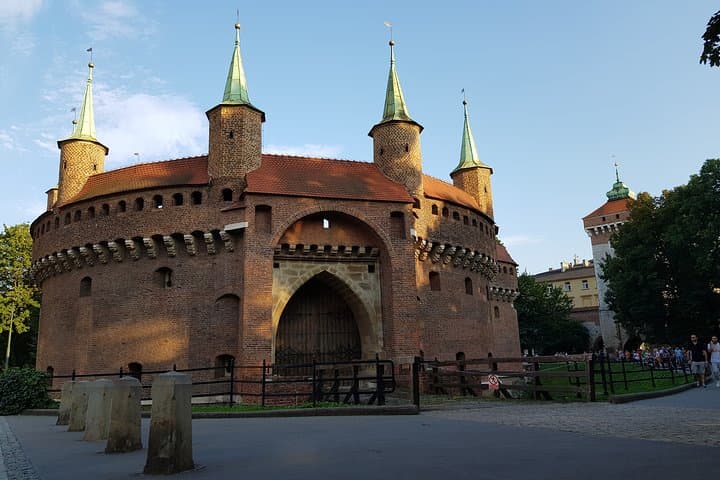 Krakow Grand City Tour by golf cart - All 3 districts