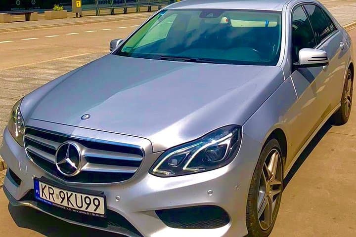 Krakow - Zakopane private VIP transfer by luxury car