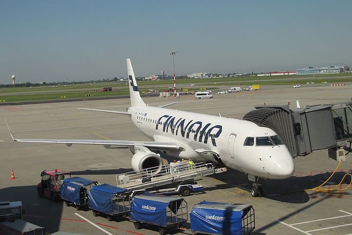 Private arrival OR departure transfer in Warsaw (hotel OR airport pick-up)