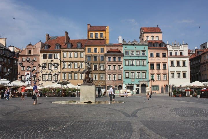 Private arrival OR departure transfer in Warsaw (hotel OR airport pick-up)