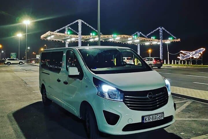 Katowice KTW Airport - Kraków City/KrakówAirport Private Transfer