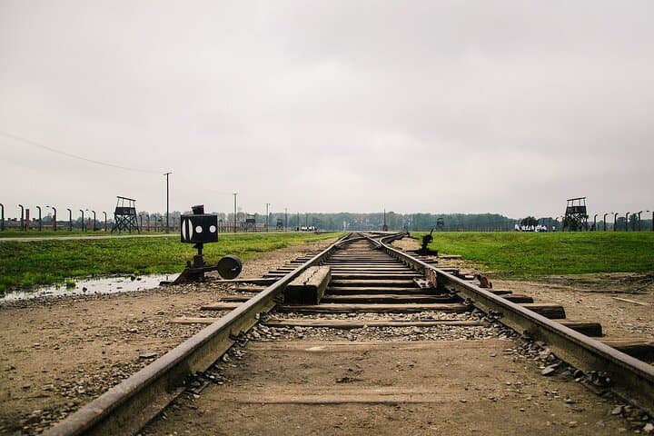 Auschwitz Birkenau guided tour from Krakow private chauffeur