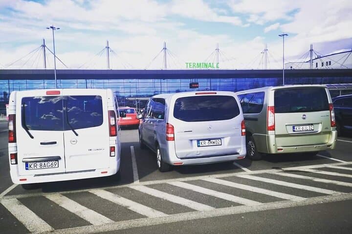 From Krakow/Krakow Airport to Rzeszow Airport Private Transfer