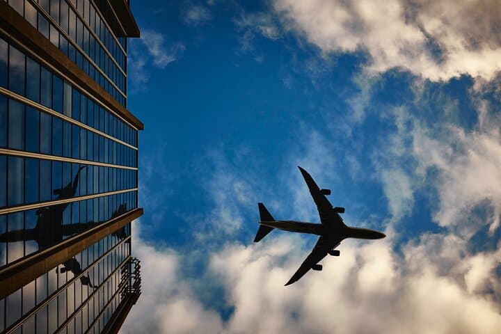 Private Arrival Transfer: Krakow Airport Balice To Hotel in Krakow City