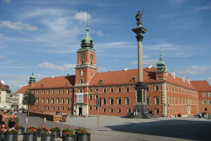 Ghost stories of Warsaw Private Night Tour