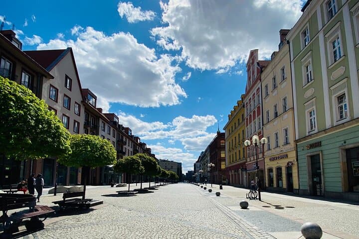 Explore Wroclaw in 60 minutes with a Local
