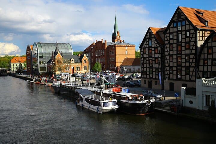 Private tour of the best of Bydgoszcz - Sightseeing, Food & Culture with a local