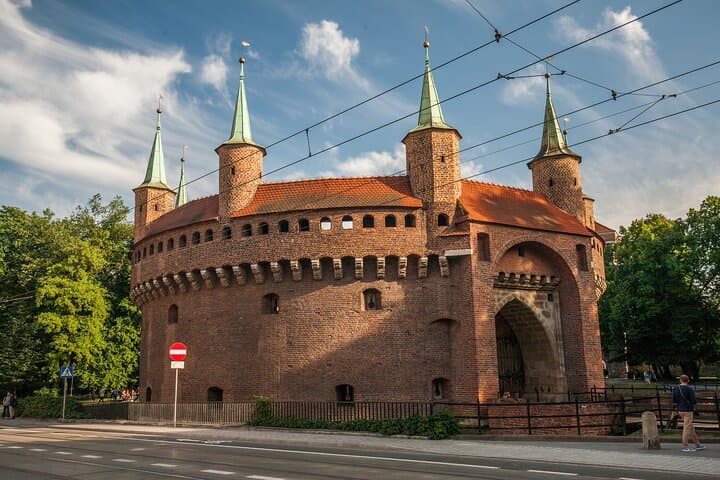 Transfer Krakow Balice Airport - Krakow City