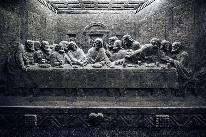Salt Mine in Wieliczka guided tour with private transfer from Krakow