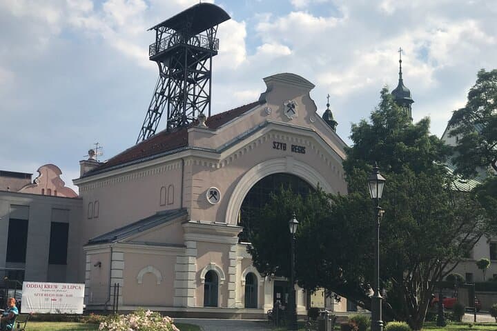 Salt Mine Wieliczka Round-Trip Private VIP Transport from Krakow