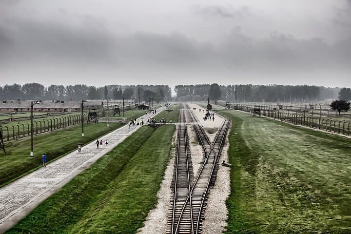 Krakow to Auschwitz Birkenau Guided Tour with Ticket and Transfer