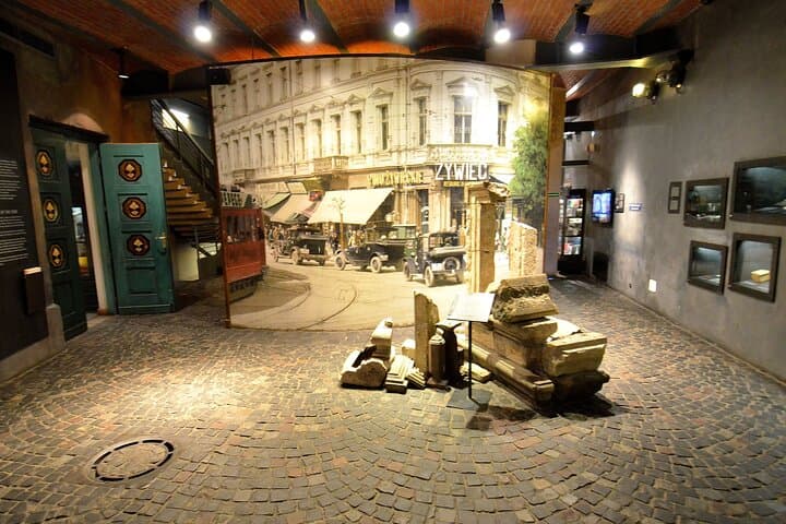 Warsaw Uprising Museum + Polish Vodka Museum: SMALL GROUP /inc. Pick-up/