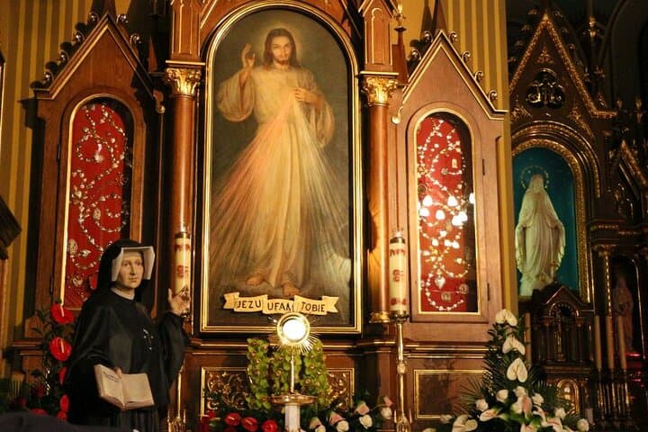 Częstochowa Black Madonna and Lagiewniki Tour from Krakow