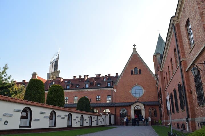 Częstochowa Black Madonna and Lagiewniki Tour from Krakow