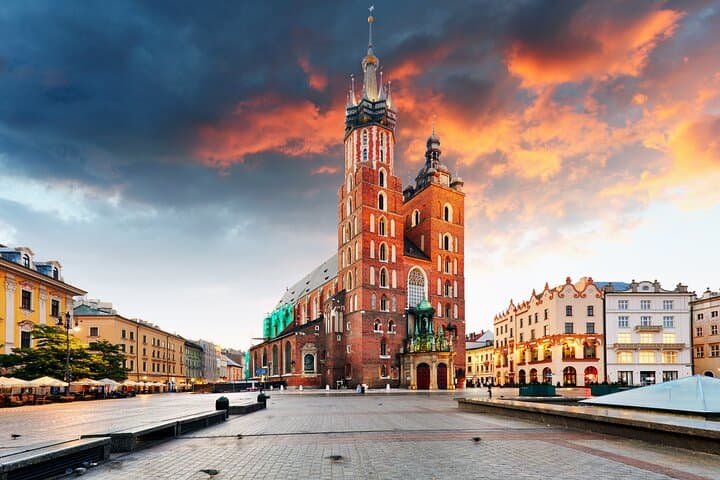 Private Transfer from Krakow to Krakow Balice Airport