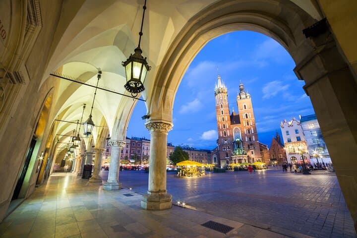 Private Transfer from Krakow to Krakow Balice Airport
