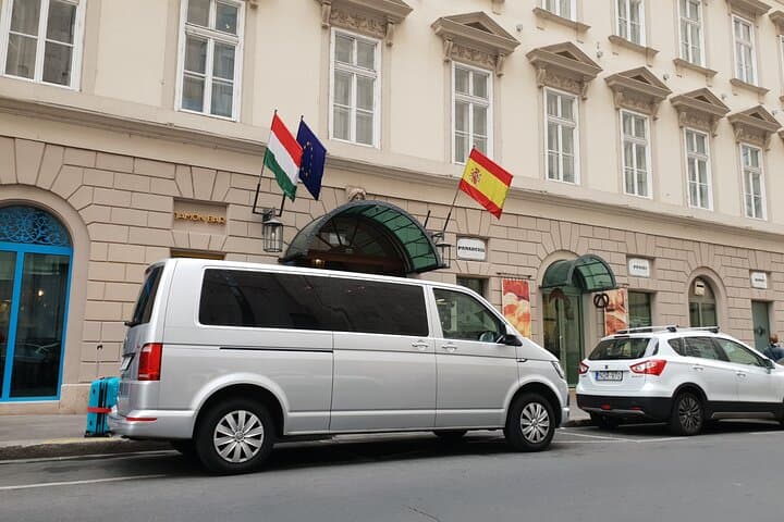 Warsaw to Krakow or Krakow Airport Transfer Best Value