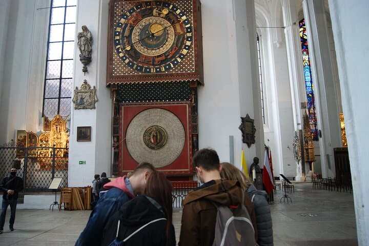 Private 2-Hour Tour with City Game in Gdańsk