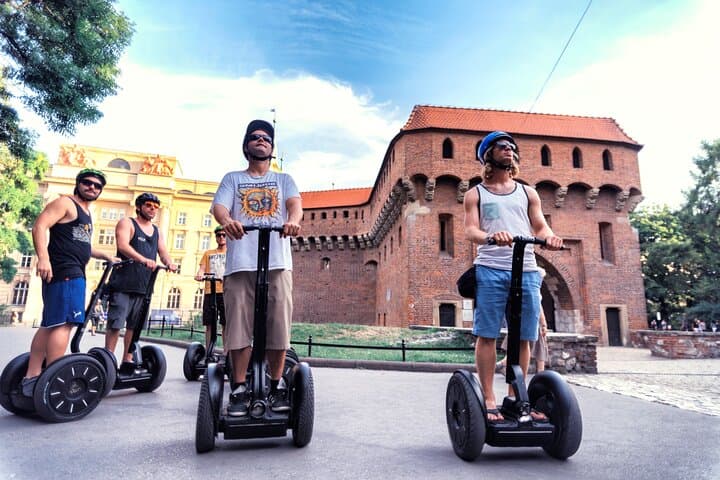 Warsaw: Skyline & Modern City Segway Tour (1.5 Hours)