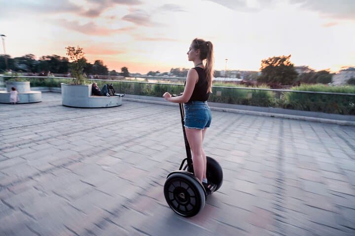 Warsaw: Skyline & Modern City Segway Tour (1.5 Hours)