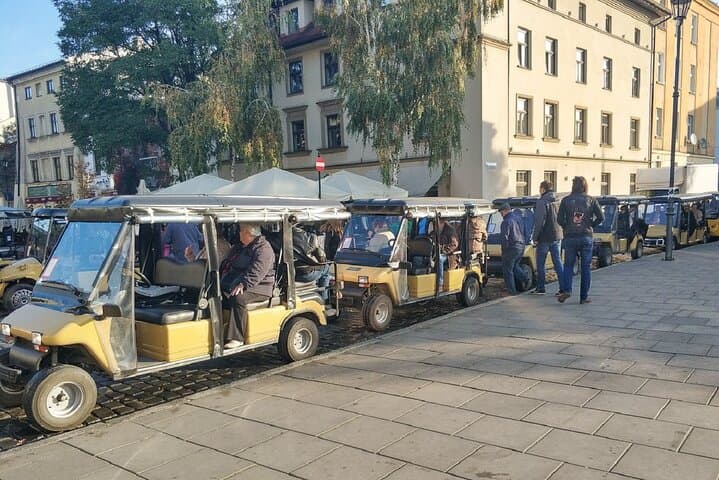 Tour of Krakow City Old Town, Kazimierz and Ghetto by Golf Cart