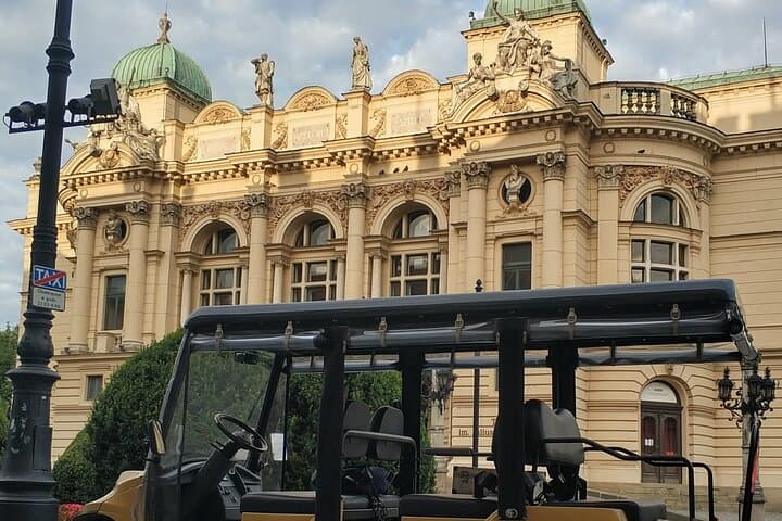 Tour of Krakow City Old Town, Kazimierz and Ghetto by Golf Cart