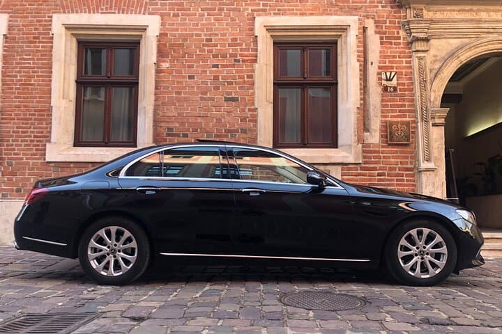 Mercedes-Benz E-Class (up to 4 passengers)