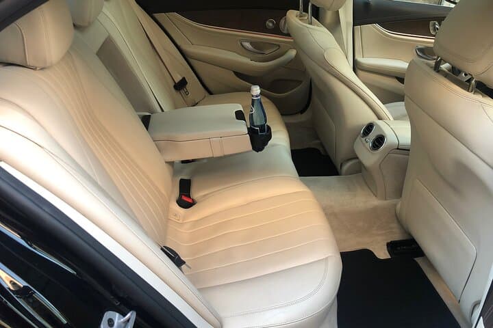 Mercedes-Benz E-Class (up to 4 passengers)