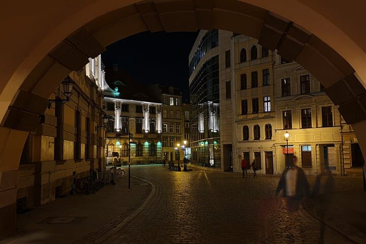 The Mysterious Wroclaw – Evening Tour with Thrills (2 h)