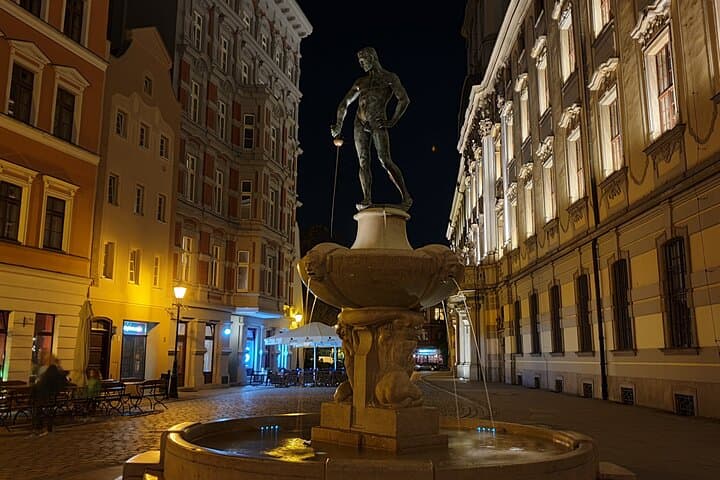 The Mysterious Wroclaw – Evening Tour with Thrills (2 h)