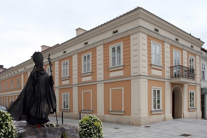 Krakow-Home Town of John Paul II: 5-Hour Private Trip to Wadowice