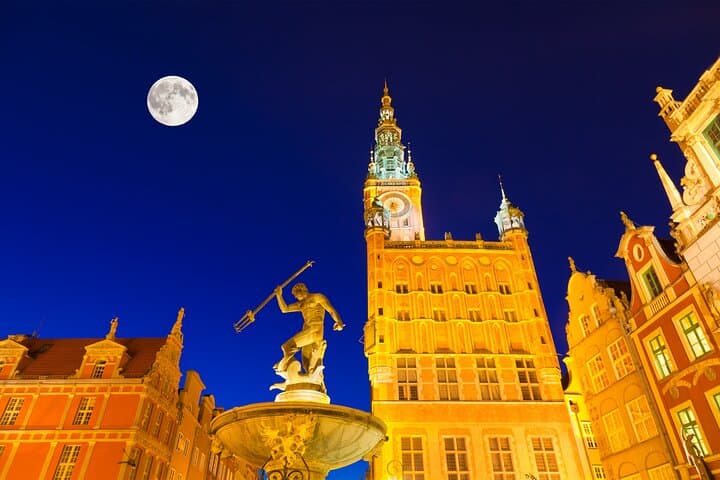 Gdansk by night - walking tour