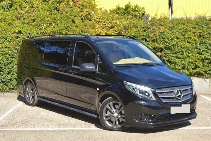 Private Transfer from Warsaw Chopin Airport (WAW) to Downtown hotels