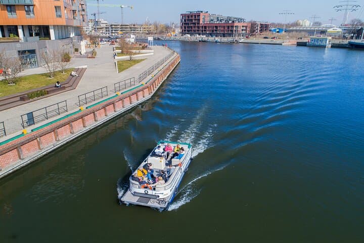 Cruises on the Motlawa River by a luxury catamaran - Gdańsk from the water side