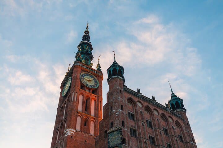 Private 2-Hour Tour with City Game in Gdańsk