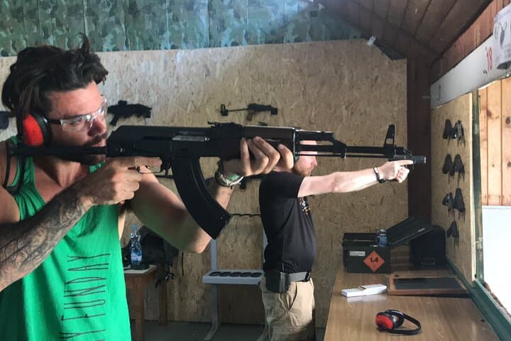 Krakow: Extreme Shooting Range with Hotel Pick-Up