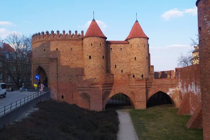 Historic Heart of Warsaw Walking Tour