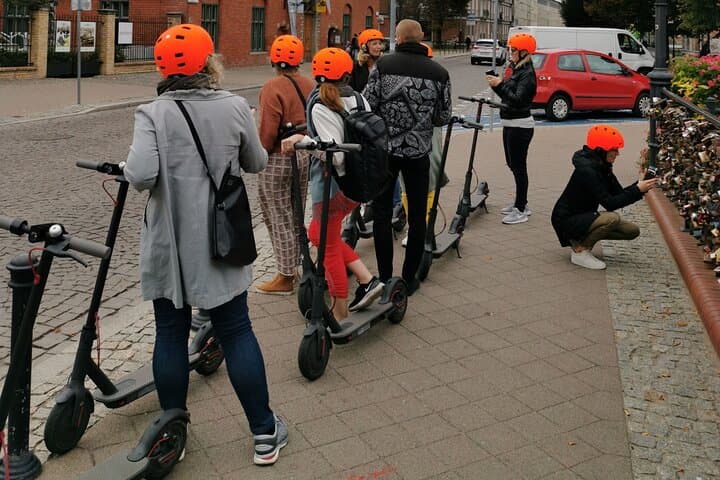 Electric Scooter Wroclaw: Old Town & Ostrów Tumski - Full Tour
