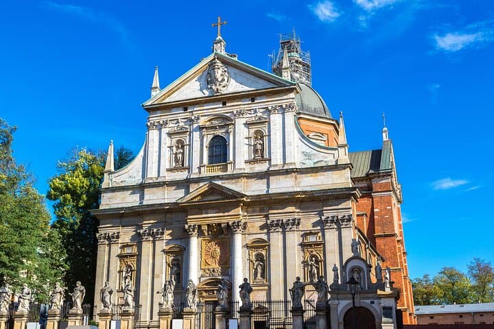 Private Walking Tour of Krakow Wawel Castle and Old Town