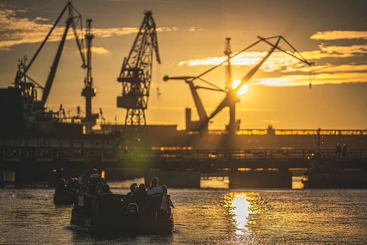 Sunset on the Shipyard and Old Town Evening Cruise