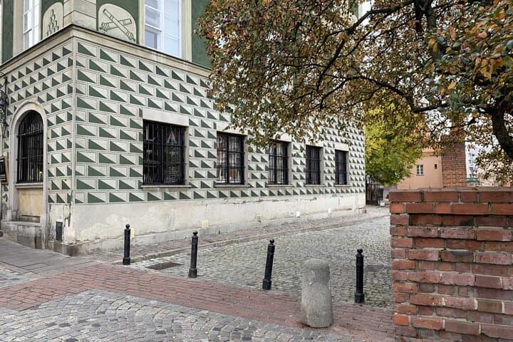 Warsaw's Old Town A Self-Guided Audio Tour