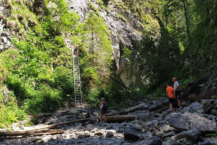 Krakow : Private tour hiking in Tatra Mountains and Termal baths